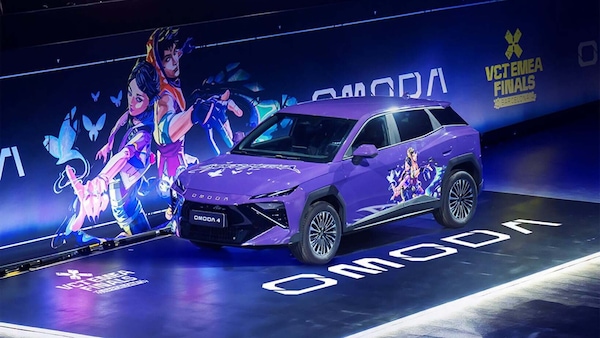 Omoda 4 regina dei videogiochi in attesa dello sbarco a Torino
