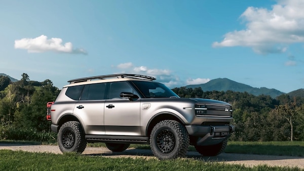 Scout Traveler, sfida a Jeep tra lusso e fuoristrada