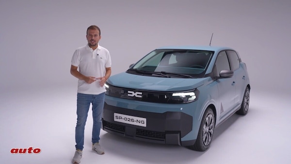 Dacia Spring, la piccola elettrica alza il livello
