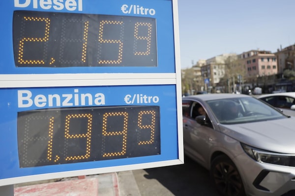 Prezzi carburanti, impennata benzina e diesel. Metano, +6 cent in Friuli