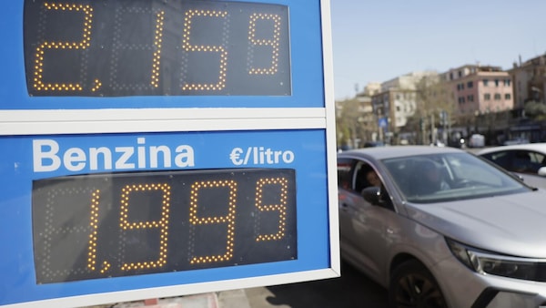 Prezzi carburanti, impennata benzina e diesel. Metano, +6 cent in Friuli