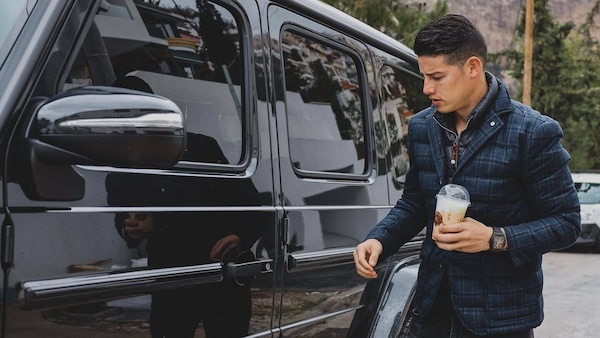 James Rodriguez, supercar e inseguimenti per il sogno dell'Avellino
