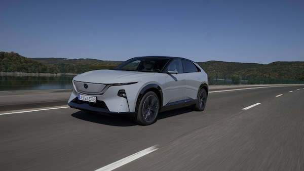 Mazda CX-6e, eleganza e piacere di guida anche in elettrico