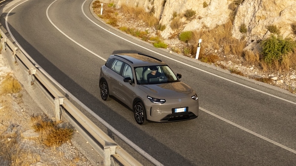 Leapmotor B03X, il crossover elettrico compatto va all'attacco