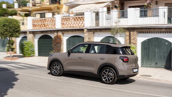 Leapmotor B03X, il crossover elettrico va all'attacco del mercato