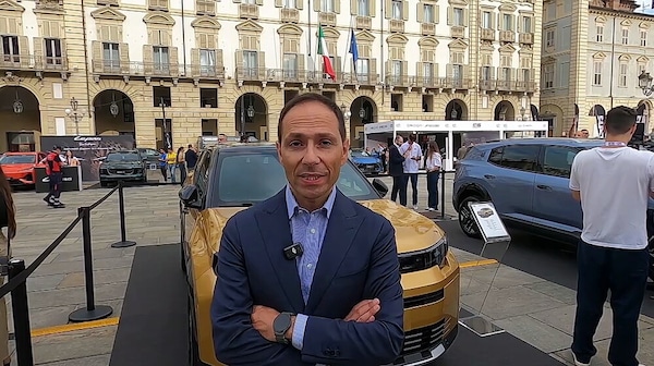 Salone dell'Auto di Torino: Alessio Scutari presenta le nuove Fiat Grizzly SUV e Fastback