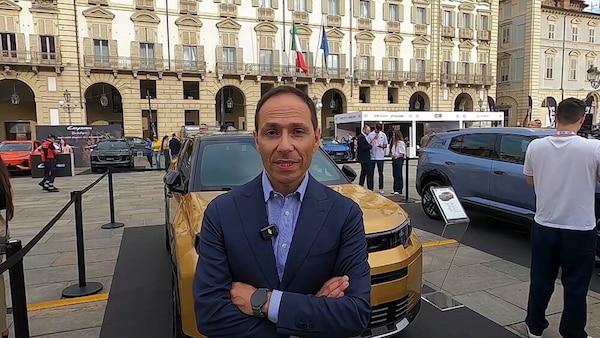 Salone dell'Auto di Torino: Alessio Scutari presenta le nuove Fiat Grizzly SUV e Fastback