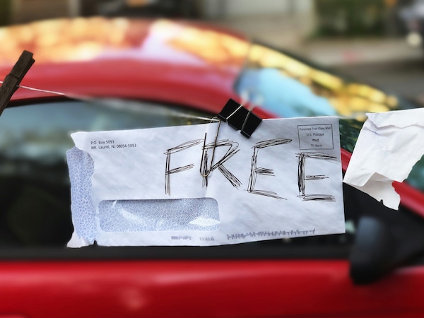 Bollo auto abolito nel 2027, l'annuncio del governo