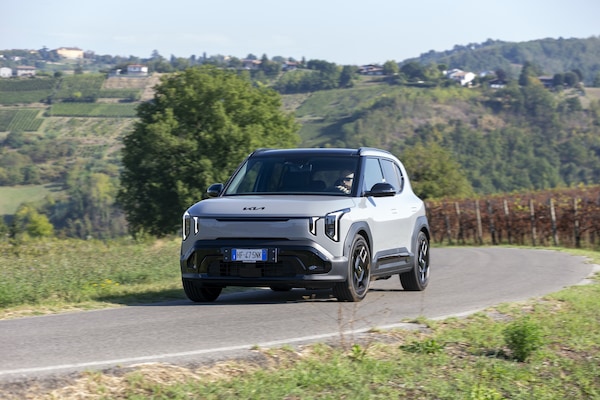 Kia EV2 Black Line