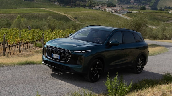 Lepas L8, il Suv super ibrido che vuole piacere agli europei