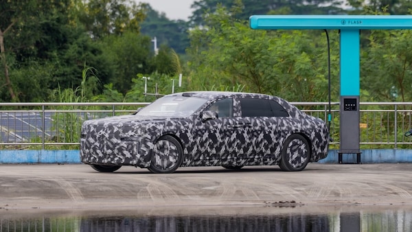 Yangwang, l'anti-Rolls Royce di Byd con batteria a stato solido