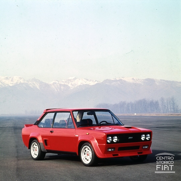 Fiat 131 Abarth Rally, Breil celebra il mito con un cronografo