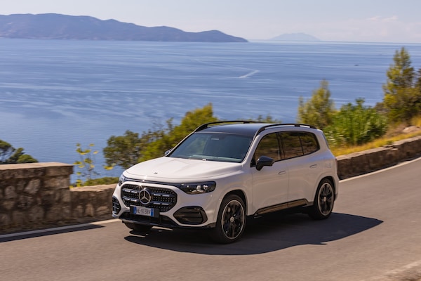 Mercedes-Benz GLB Hybrid, tanto spazio e consumi da diesel