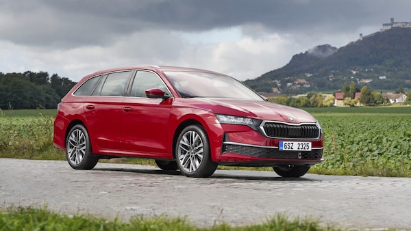 Skoda Octavia, arriva la versione Full Hybrid