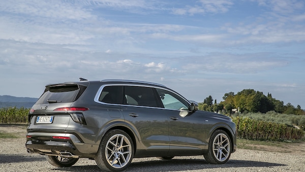Audi Q7, comfort e spazio con motore diesel V6