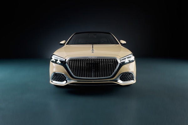 Mercedes-Maybach Classe S, all'asta la "gemella" dell'auto di LeBron James
