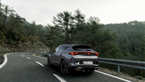 Cupra Formentor Impulse e Tribe Edition, un'ibrida speciale