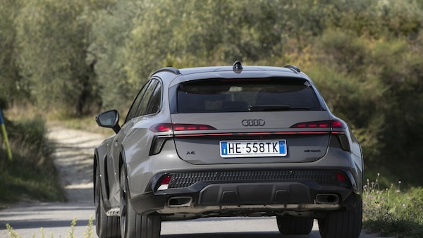 Audi A6 allroad, look da RS6 inarrestabile su ogni terreno