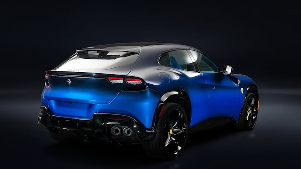Purosangue blu, nobilità Ferrari con doppia sfumatura