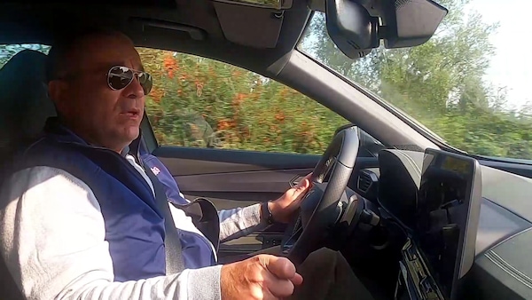 Cupra Formentor PHEV, l'ibrida si fa sportiva