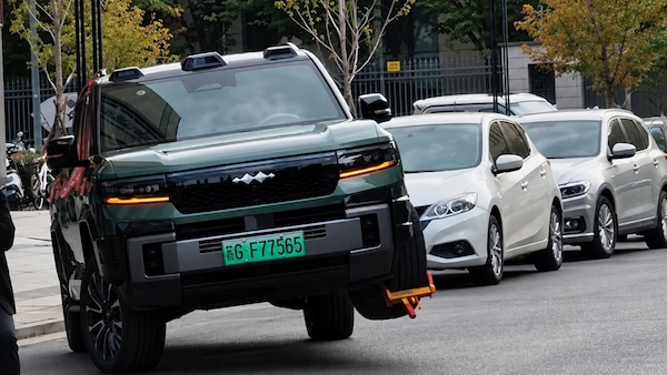 Byd, nemmeno le ganasce fermano il Bao 8