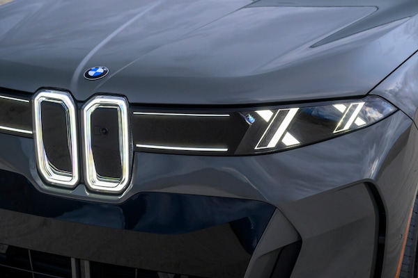 BMW iX5, enorme anche nell'autonomia