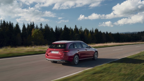 Mercedes Classe C Station Wagon 2026, praticità e tecnologia