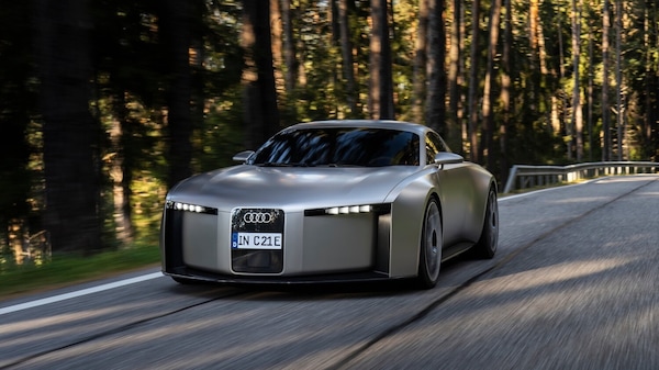 Audi TT, lo zampino Porsche nel nuovo modello