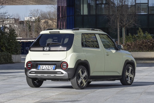 Hyundai Inster: il test del piccolo, grande Suv elettrico | Auto.it
