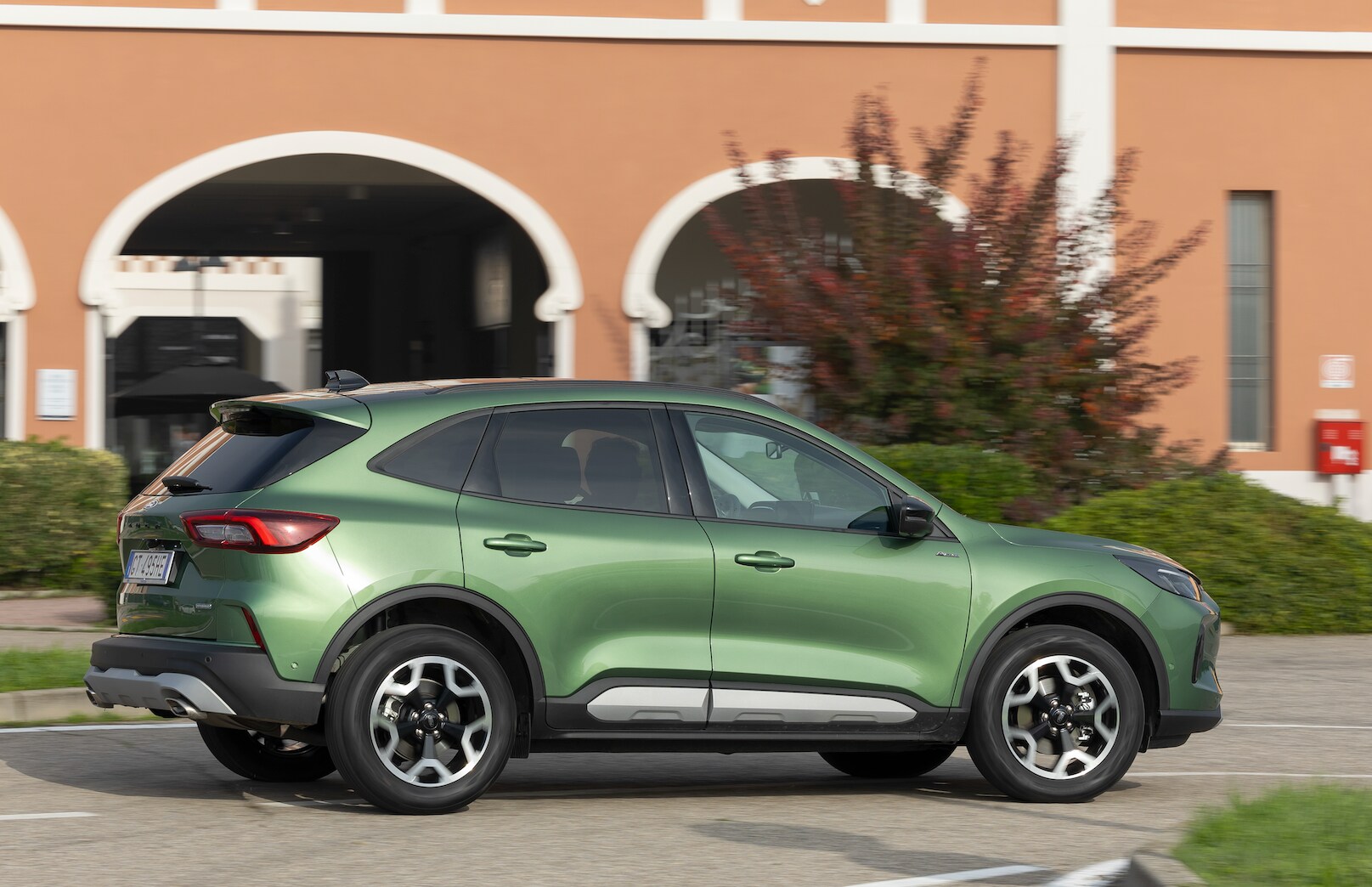 undefined Kuga 2.5 FHEV 180 cv CVT 2WD Active X - 2025