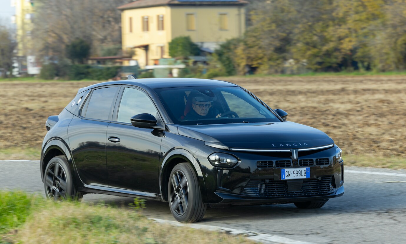 undefined Ypsilon Hybrid E-DCT LX - 2025